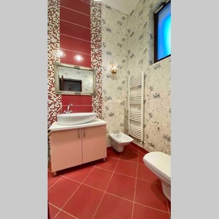 Budoir Royal Apartment Oradea Bagian luar foto