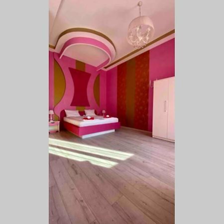 Budoir Royal Apartment Oradea Bagian luar foto